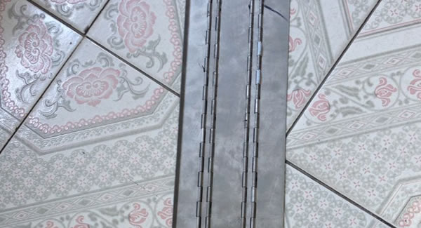 哪里有專(zhuān)業(yè)生產(chǎn)長(zhǎng)合頁(yè),屏風(fēng)合頁(yè)等東莞合頁(yè),東莞鉸鏈的工廠